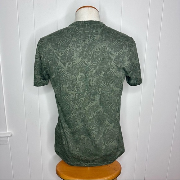 Slate & Stone Textured Palm Leaves Pocket T Shirt - Picture 8 of 8